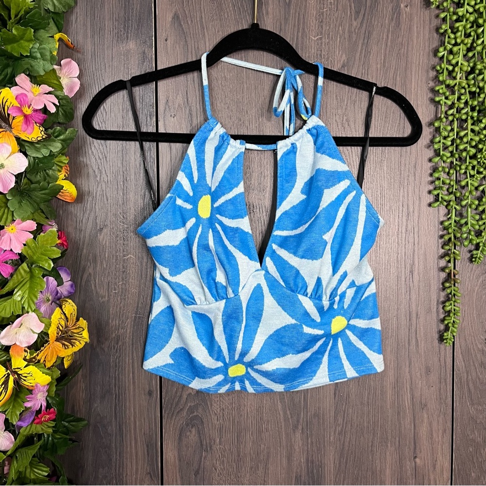 a🌼3/$30🌼Forever 21 Floral Woven Halter Crop Top Size Large